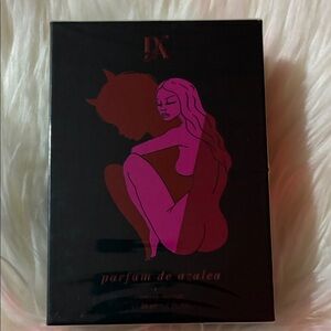 Parfum de Azalea - Pink and Black